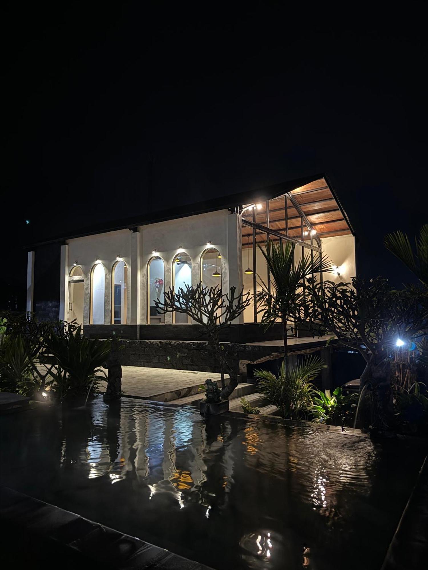 Batur Pyramid Guesthouse Kintamani  Exterior photo