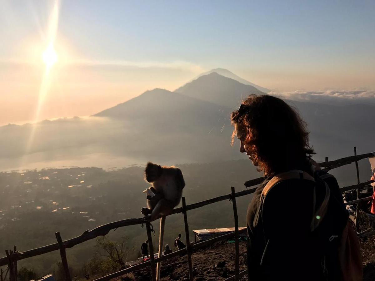 Batur Pyramid Guesthouse Kintamani  Exterior photo